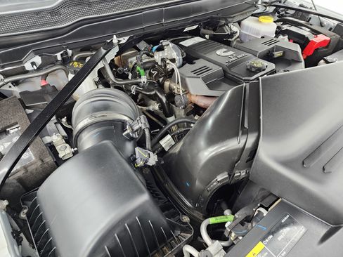 Used 2022 RAM 2500 Big Horn w/ Cold Weather Group image 19