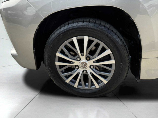 Used 2019 Lexus LX 570 4WD w/ Luxury Package image 71