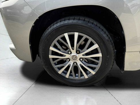 Used 2019 Lexus LX 570 4WD image 71