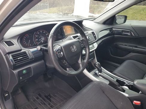 Used 2013 Honda Accord Sport image 18