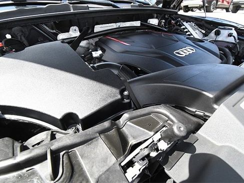 Used 2024 Audi SQ5 Premium Plus image 36