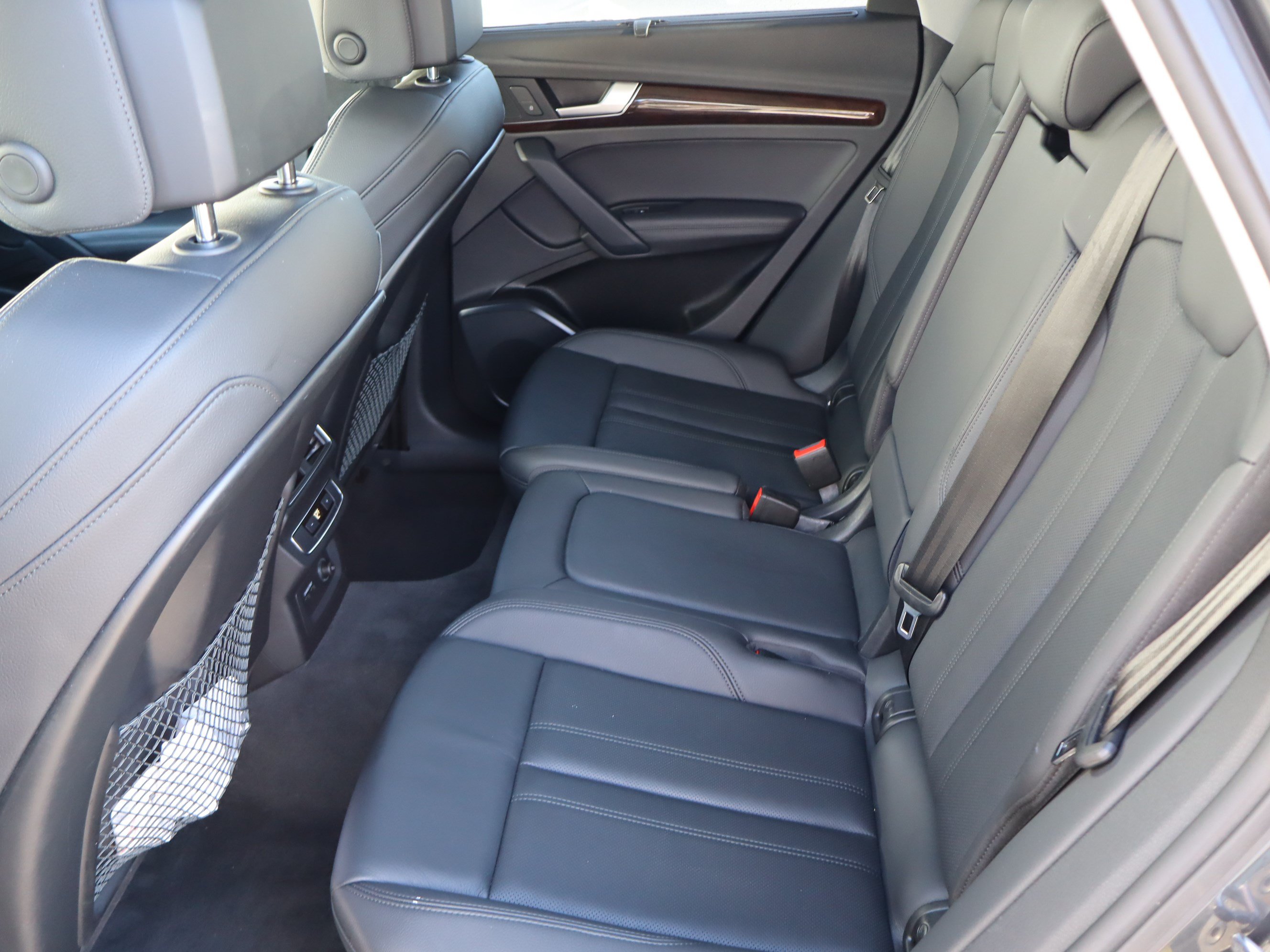 Used 2019 Audi Q5 2.0T Premium Plus w/ Premium Plus Package AWD/4WD image 32