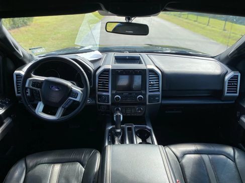 Used 2019 Ford F150 Platinum w/ Equipment Group 701A Luxury AWD/4WD image 9