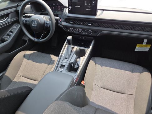 New 2026 Honda Accord SE image 25