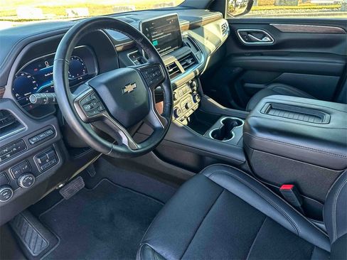 Used 2023 Chevrolet Tahoe High Country image 12