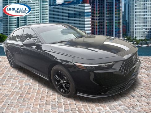Used 2025 Honda Accord SE image 4