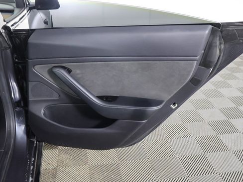 Used 2019 Tesla Model 3 Long Range image 24
