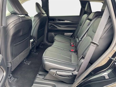 Used 2023 INFINITI QX60 Pure image 12