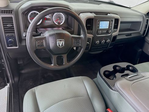 Used 2018 RAM 1500 Express RWD image 17