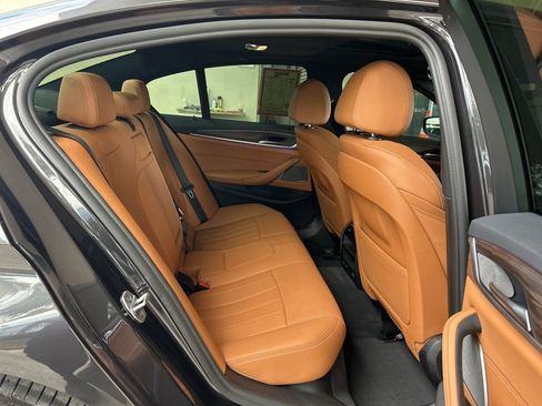 Used 2022 BMW 540i w/ M Sport Package image 30