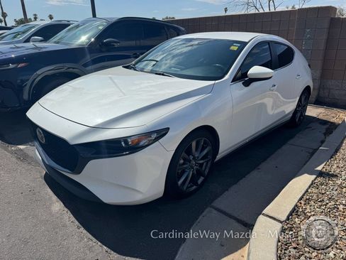 Used 2019 MAZDA MAZDA3 Hatchback w/ Preferred Package FWD image 6