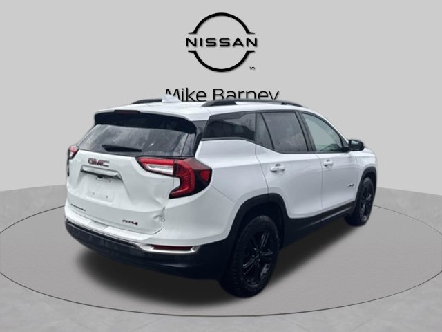 Used 2022 GMC Terrain AT4 AWD/4WD image 2