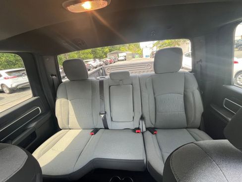 Used 2024 RAM 2500 Big Horn w/ Bed Utility Group image 34