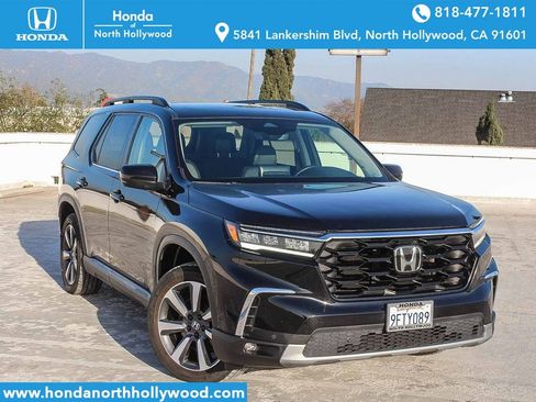 Certified 2023 Honda Pilot Touring image 1