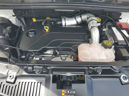 Used 2022 Buick Encore Preferred w/ Safety Package image 27