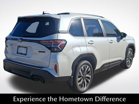 New 2025 Subaru Forester Touring image 4