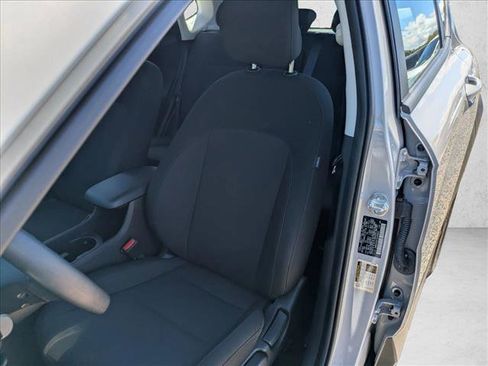 Certified 2025 Hyundai Kona SE FWD image 15