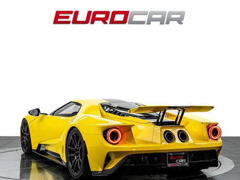 Used 2020 Ford GT Carbon Series RWD image 3