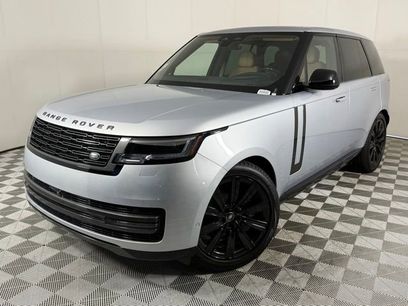 New 2025 Land Rover Range Rover SE