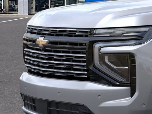 New 2026 Chevrolet Suburban High Country AWD/4WD image 14