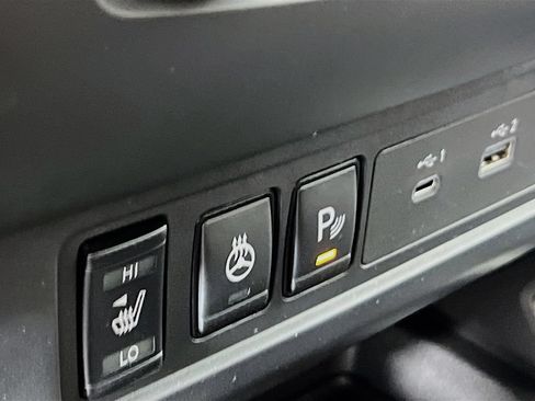 New 2026 Nissan Frontier SV w/ SV Convenience Package AWD/4WD image 17