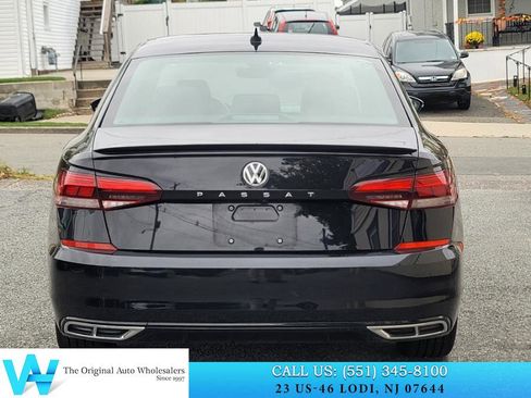 Used 2021 Volkswagen Passat 2.0T R-Line image 5