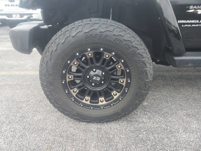 Used 2018 Jeep Wrangler Unlimited Sahara AWD/4WD image 5