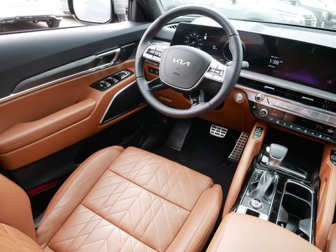 Certified 2025 Kia Telluride SX Prestige X-Line image 9