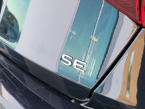 Certified 2024 Volkswagen Jetta SE image 10