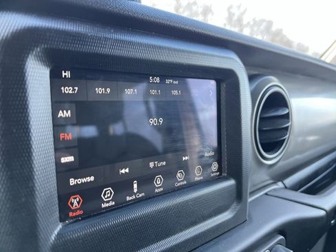 Used 2021 Jeep Wrangler Unlimited Sport image 13