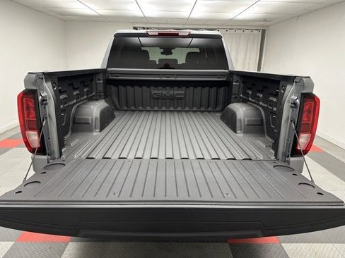 New 2025 GMC Sierra 1500 Elevation w/ LPO, Elevation Black Package image 21
