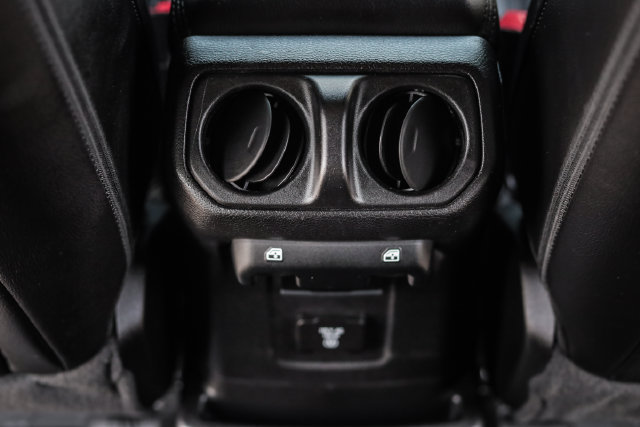 Used 2021 Jeep Wrangler Unlimited Sahara AWD/4WD image 39