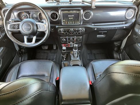 Used 2023 Jeep Wrangler Unlimited Rubicon 392 image 9