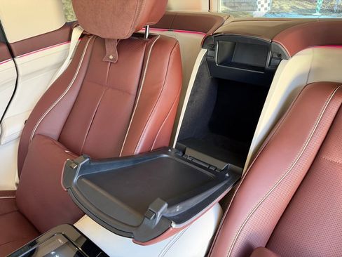 Used 2023 Mercedes-Benz Maybach GLS 600 4MATIC image 44