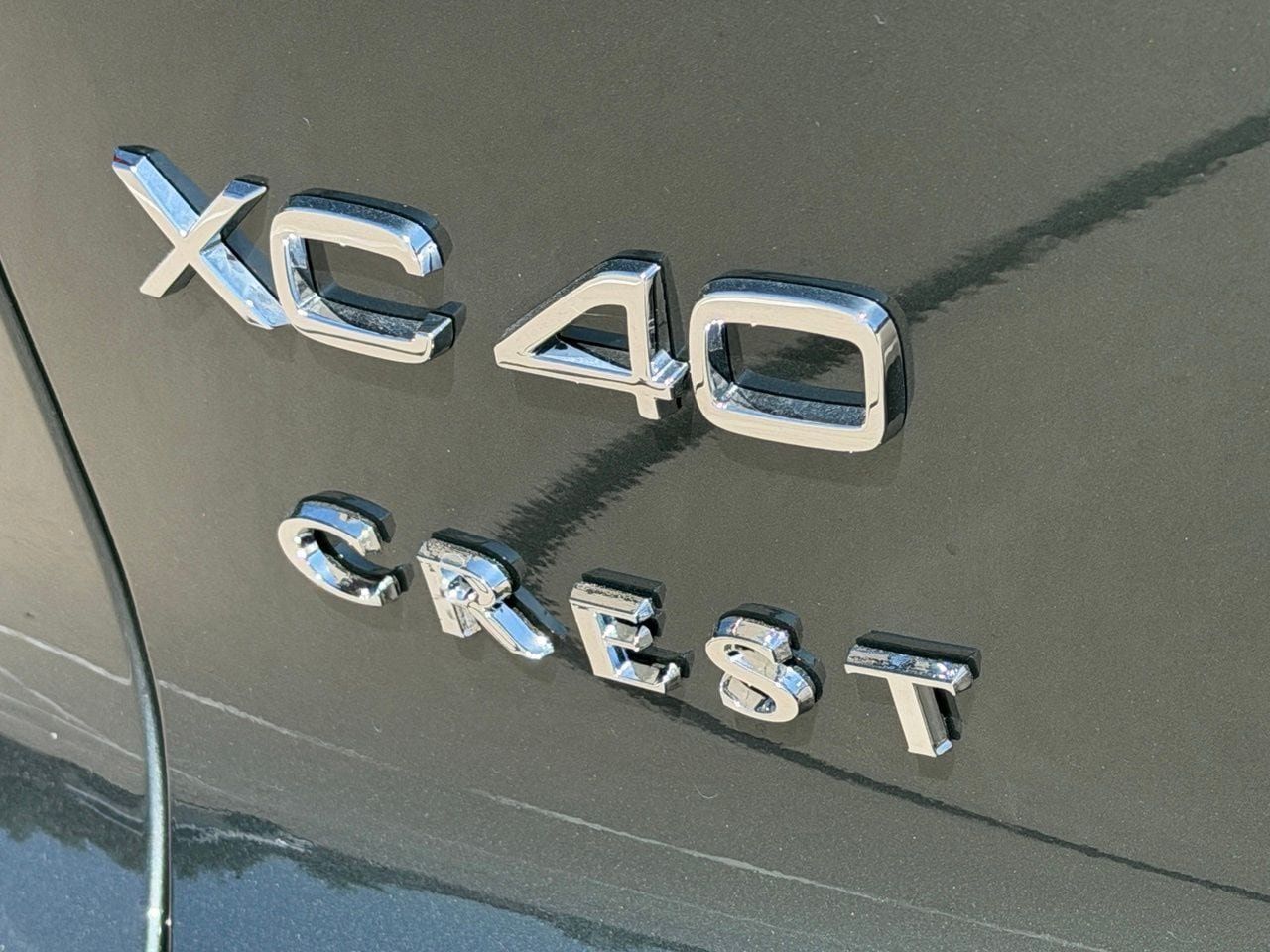 New 2026 Volvo XC40 B5 Ultra w/ Protection Package Premier AWD/4WD image 9