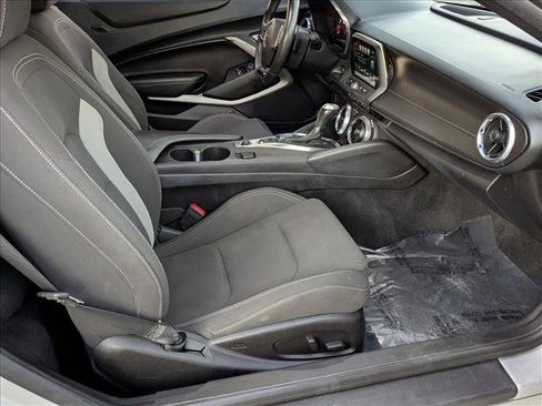 Used 2018 Chevrolet Camaro SS image 21