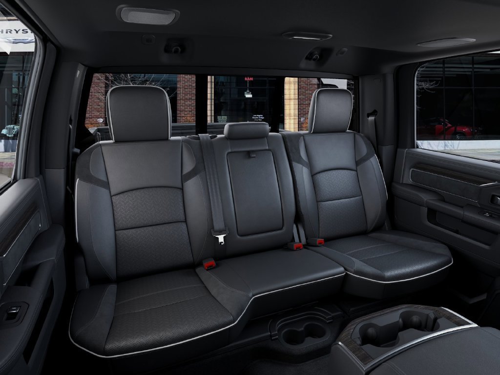 New 2026 RAM 2500 Laramie AWD/4WD image 15