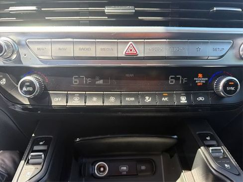 Used 2020 Kia Telluride SX w/ SX Prestige Package AWD/4WD image 30