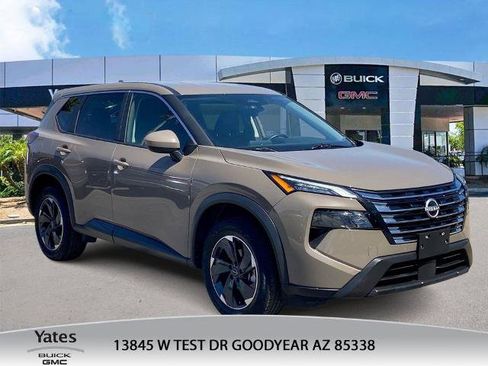 Used 2025 Nissan Rogue SV image 1