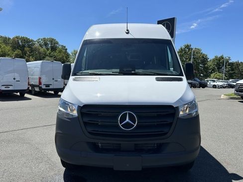 New 2025 Mercedes-Benz Sprinter 2500 image 2
