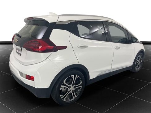 Used 2018 Chevrolet Bolt Premier w/ Driver Confidence II Package image 5