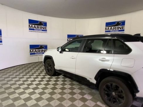 Used 2023 Toyota RAV4 XSE AWD/4WD image 8