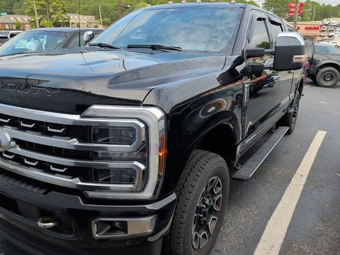 Used 2024 Ford F250 Platinum AWD/4WD image 3
