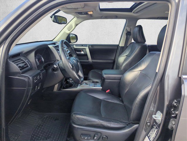 Used 2015 Toyota 4Runner Limited AWD/4WD image 17