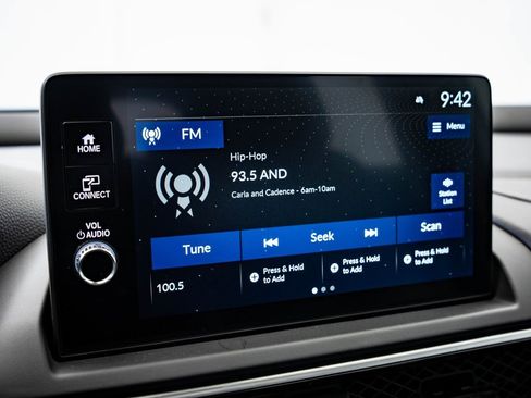 Certified 2025 Acura ADX A-Spec image 29