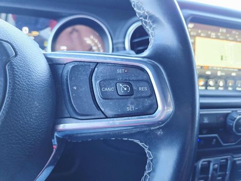 Used 2022 Jeep Wrangler Unlimited Sahara w/ Safety Group image 29