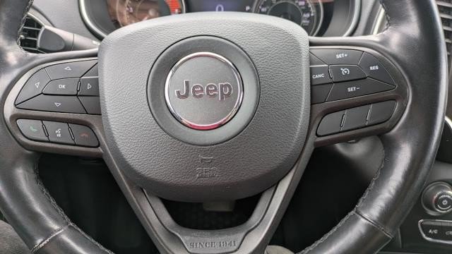 Used 2021 Jeep Cherokee Trailhawk AWD/4WD image 11