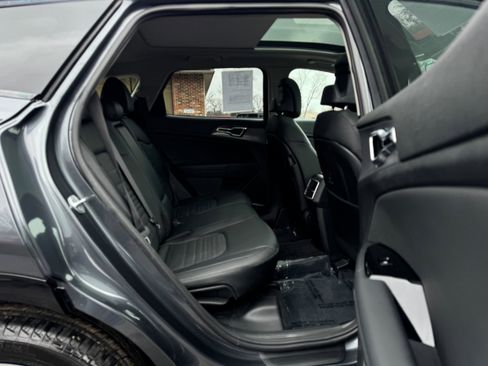 Used 2023 Kia Sportage SX image 15