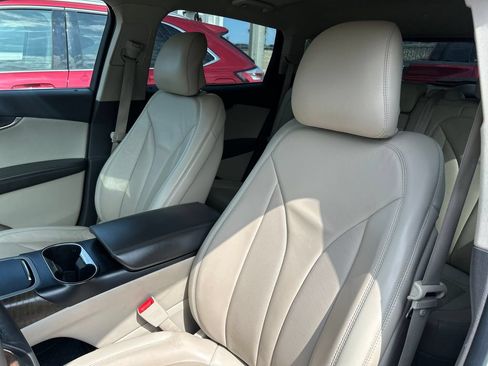 Used 2019 Lincoln Nautilus Select FWD image 10