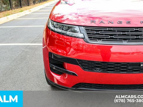 Used 2023 Land Rover Range Rover Sport SE image 11